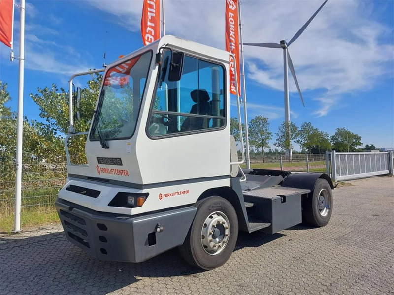 Terberg YT182 - 码头牵引车:图2 Terberg YT182 - 码头牵引车:图2