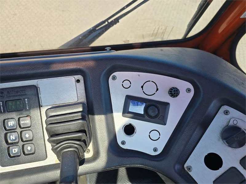 码头牵引车 Terberg YT182：图19