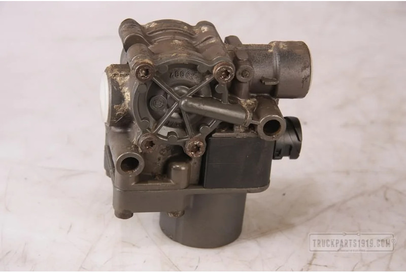 Bosch Compressed Air System Drukregelaar ABS MAN - 阀门 适用于 卡车:图1 Bosch Compressed Air System Drukregelaar ABS MAN - 阀门 适用于 卡车:图1