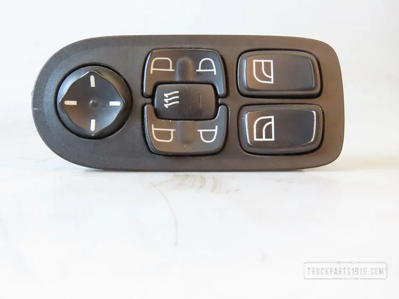 DAF 1811135 Raamschakelaar Li. DAF - 仪表板 适用于 卡车:图1 DAF 1811135 Raamschakelaar Li. DAF - 仪表板 适用于 卡车:图1