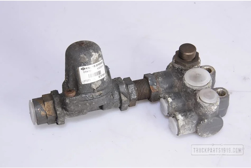 KNORR-BREMSE Compressed Air System Instelbaar overstroomventiel D - 阀门 适用于 卡车:图1 KNORR-BREMSE Compressed Air System Instelbaar overstroomventiel D - 阀门 适用于 卡车:图1