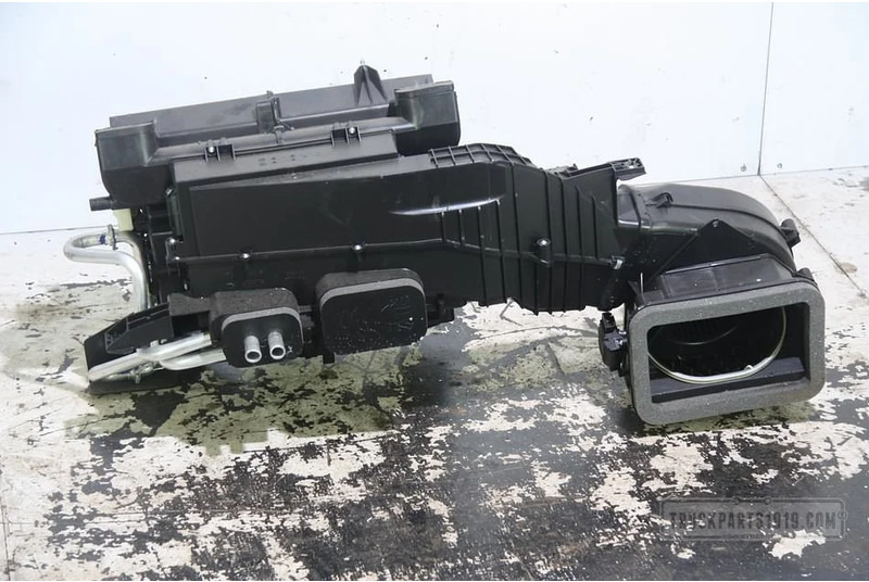 Mercedes-Benz Heating, Ventilation & AC Verwarming Mercedes Sprinter - 暖通系统 适用于 卡车:图1 Mercedes-Benz Heating, Ventilation & AC Verwarming Mercedes Sprinter - 暖通系统 适用于 卡车:图1