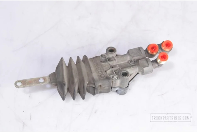 Scania Compressed Air System Hoogteregelklep 4640070100 - 阀门 适用于 卡车:图1 Scania Compressed Air System Hoogteregelklep 4640070100 - 阀门 适用于 卡车:图1