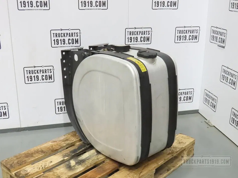 Volvo 22659544 Brandstoftank + steunen 170L - 燃料箱 适用于 卡车:图1 Volvo 22659544 Brandstoftank + steunen 170L - 燃料箱 适用于 卡车:图1