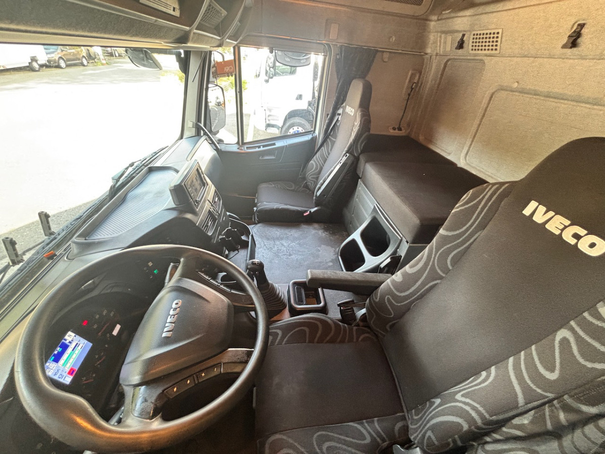 IVECO 190S40 Stralis - 侧帘卡车:图4 IVECO 190S40 Stralis - 侧帘卡车:图4