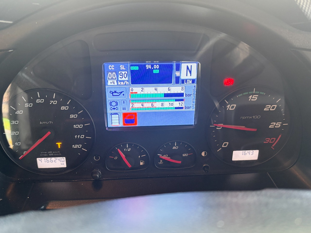 IVECO 190S40 Stralis - 侧帘卡车:图5 IVECO 190S40 Stralis - 侧帘卡车:图5