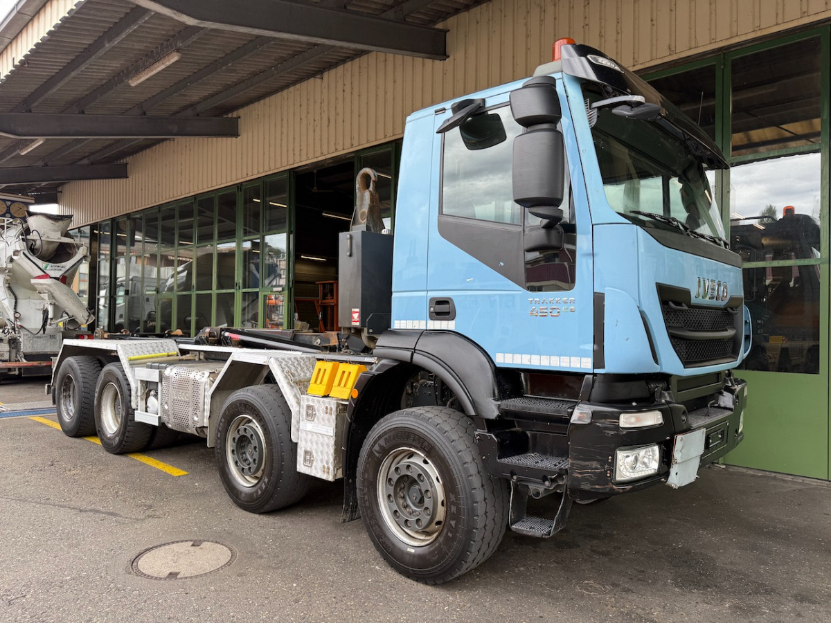 IVECO 340T45 Trakker 8x4 - 吊钩升降车:图1 IVECO 340T45 Trakker 8x4 - 吊钩升降车:图1