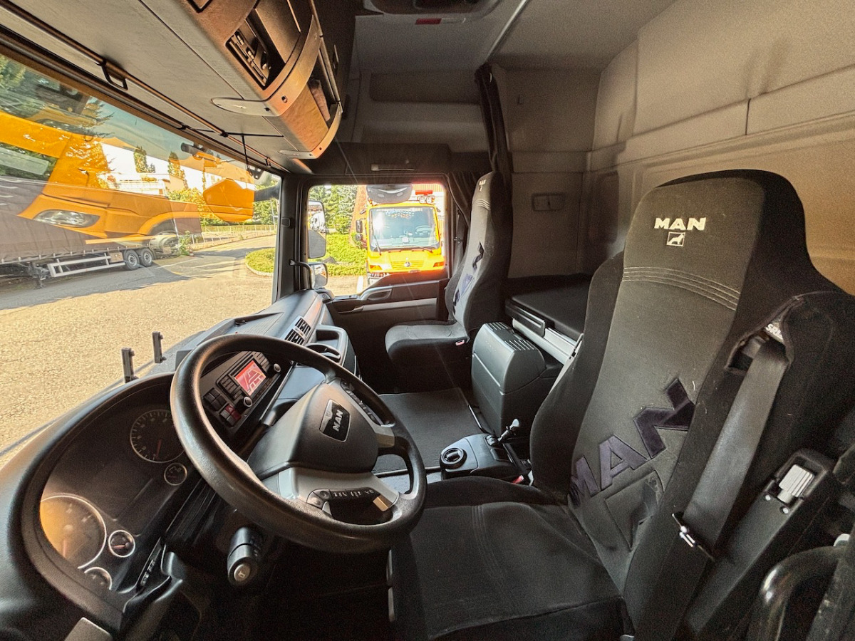 MAN TGM 18.340 - 厢式卡车:图4 MAN TGM 18.340 - 厢式卡车:图4