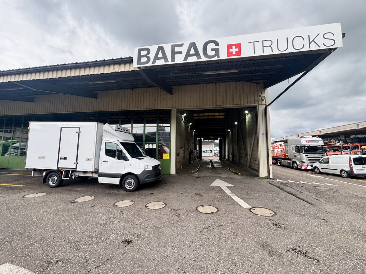 MERCEDES 316 CDI - 冷藏货车:图2 MERCEDES 316 CDI - 冷藏货车:图2