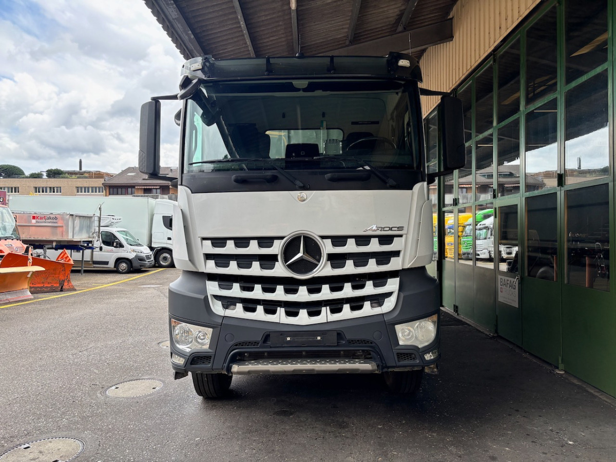 MERCEDES Arocs 3251 - 翻斗车:图3 MERCEDES Arocs 3251 - 翻斗车:图3