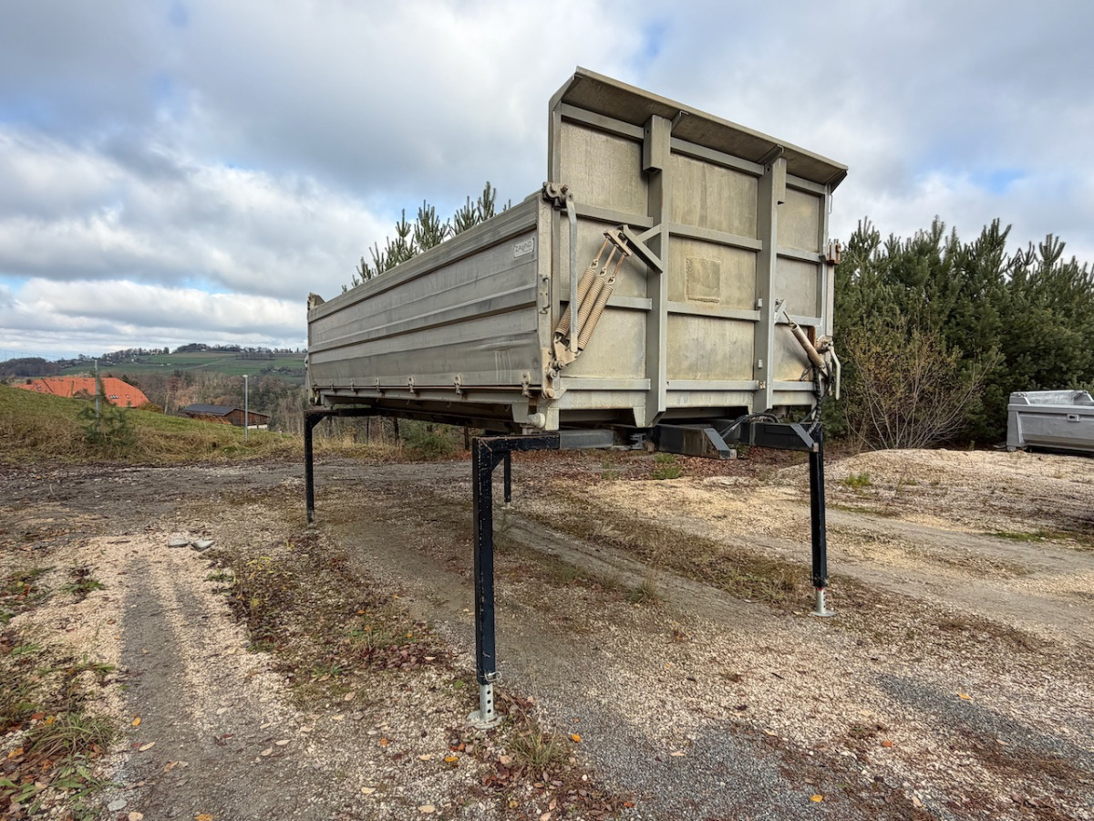 RENAULT C520 8x4 Wechselsystem Siloki + Kipper - 其他机械:图3 RENAULT C520 8x4 Wechselsystem Siloki + Kipper - 其他机械:图3