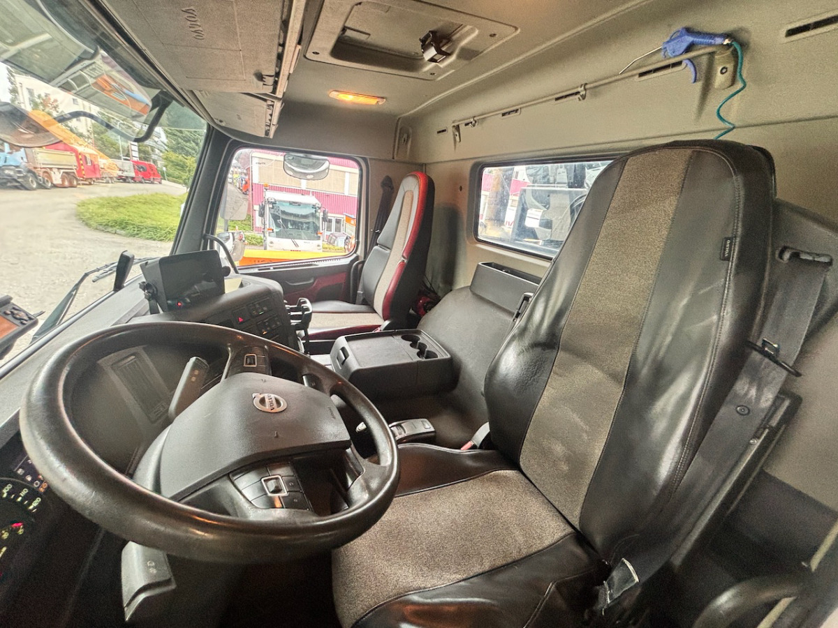 VOLVO FMX-540 10x4R - 翻斗车:图4 VOLVO FMX-540 10x4R - 翻斗车:图4