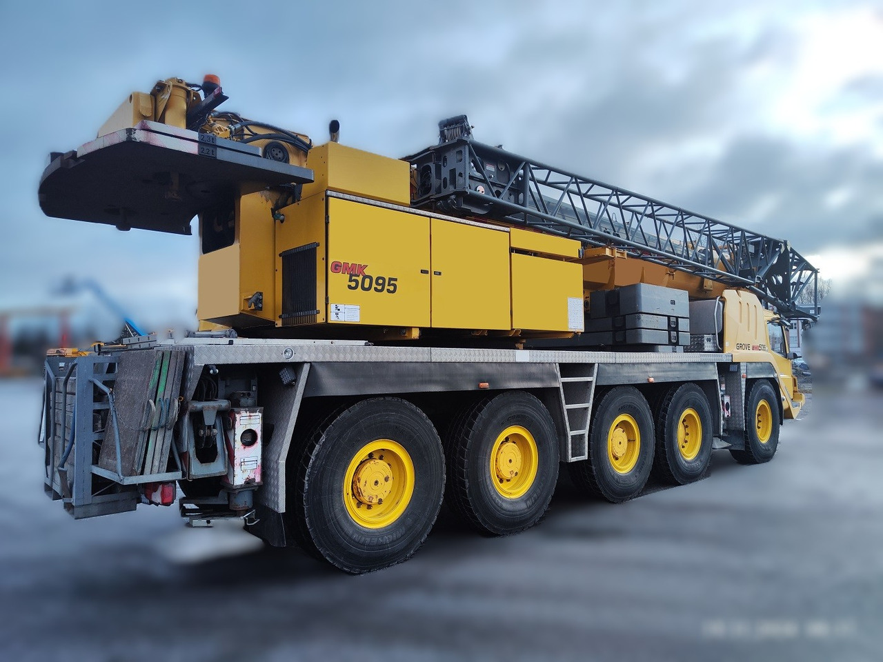 Grove GMK 5095 - 移动式起重机:图2 Grove GMK 5095 - 移动式起重机:图2