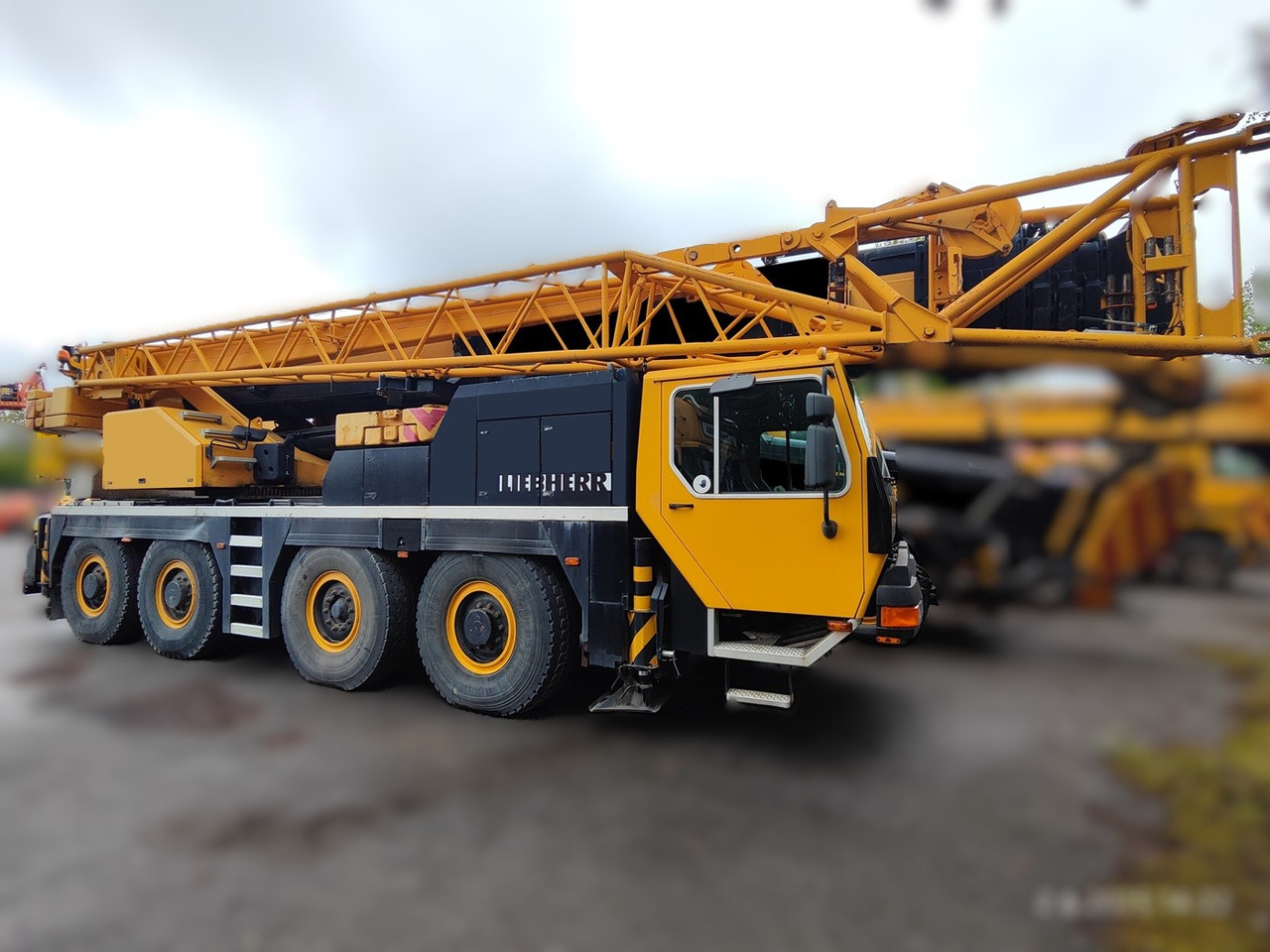 Liebherr LTM 1080-1 - 全地形起重机:图1 Liebherr LTM 1080-1 - 全地形起重机:图1