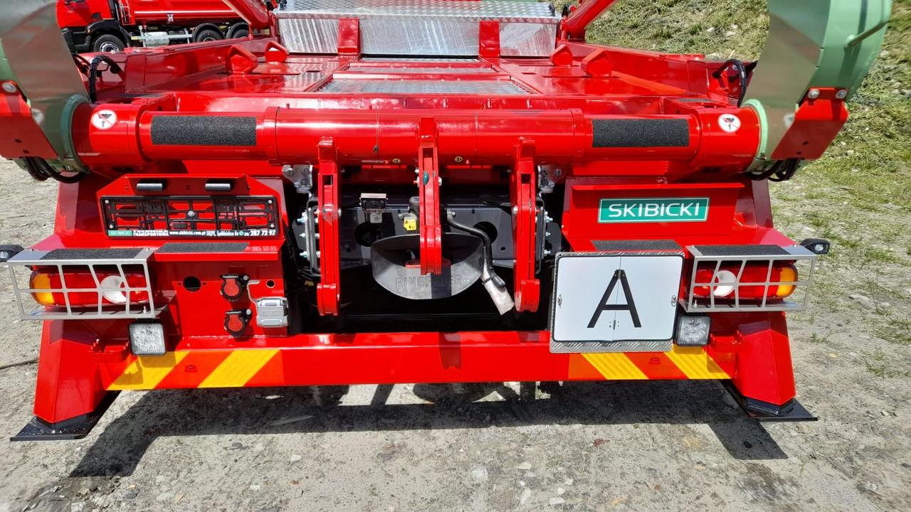 IVECO EUROCARGO ML 180E28/P - 箕斗装载车:图3 IVECO EUROCARGO ML 180E28/P - 箕斗装载车:图3