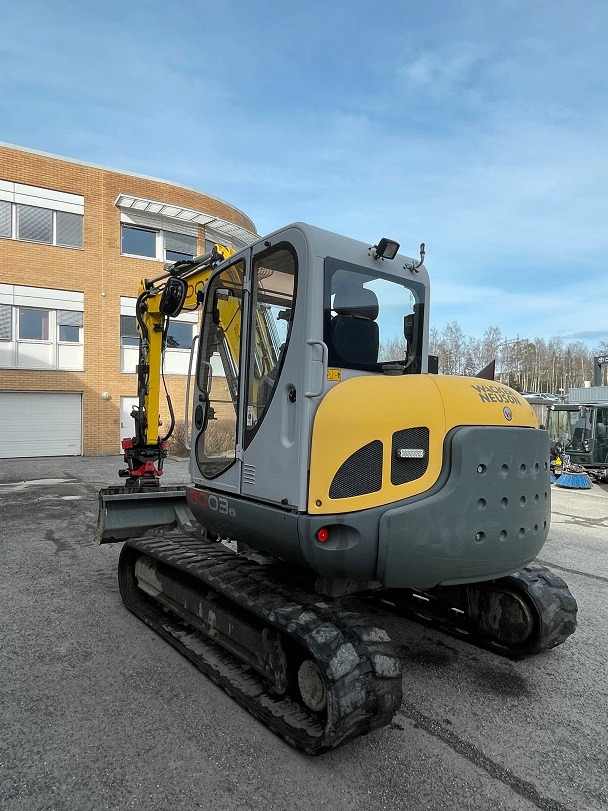 Wacker Neuson 8003 - 小型挖掘机:图3 Wacker Neuson 8003 - 小型挖掘机:图3
