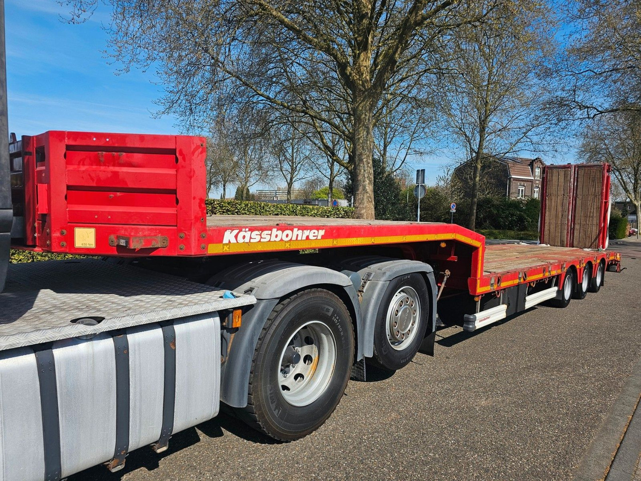 Kässbohrer LB3E Semie Tieflader Mit Rampen - 低装载半拖车:图5 Kässbohrer LB3E Semie Tieflader Mit Rampen - 低装载半拖车:图5