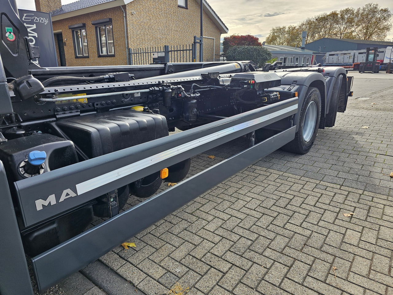 吊钩升降车 MAN TGS 28.500 L 6x2-4 Hooklift:图15 吊钩升降车 MAN TGS 28.500 L 6x2-4 Hooklift:图15