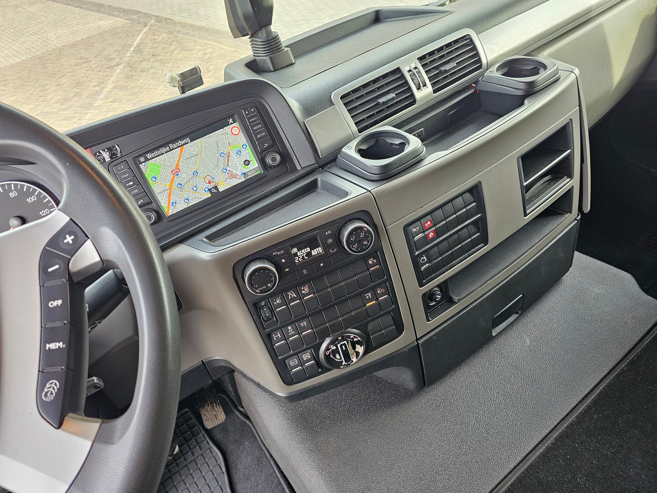 吊钩升降车 MAN TGS 28.500 L 6x2-4 Hooklift:图8 吊钩升降车 MAN TGS 28.500 L 6x2-4 Hooklift:图8