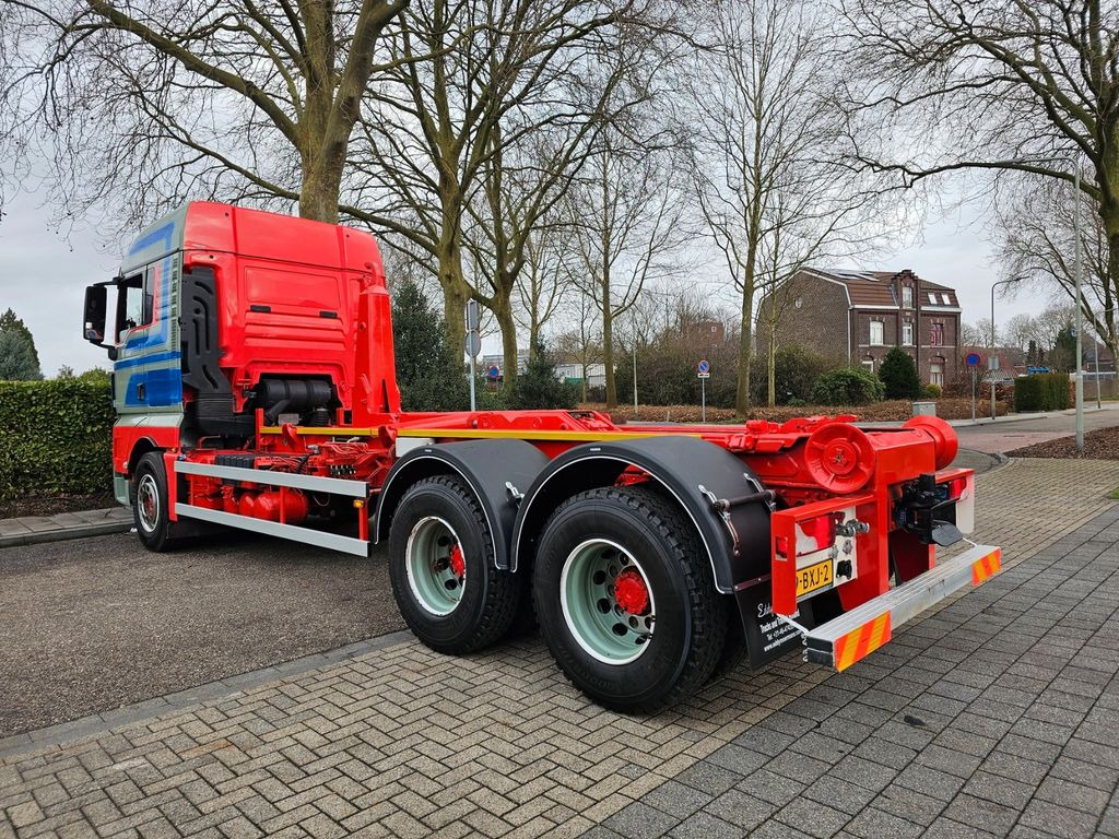 MAN TGX 26.560 XLX 6x4 Abrollkipper - 吊钩升降车:图3 MAN TGX 26.560 XLX 6x4 Abrollkipper - 吊钩升降车:图3