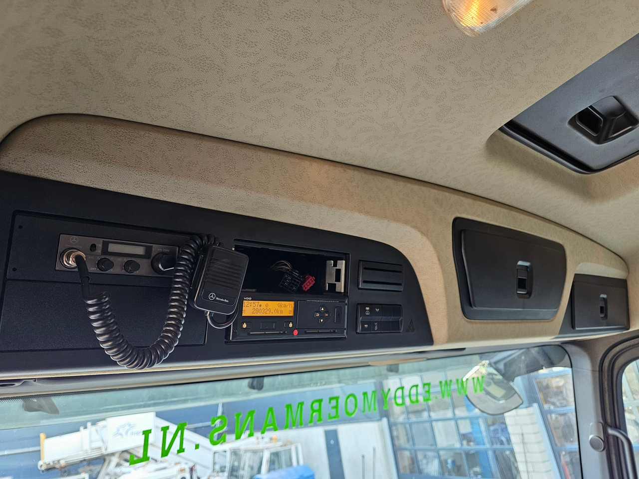 栏板式/ 平板卡车, 起重车 Mercedes Benz Actros 2645 6x4:图17 栏板式/ 平板卡车, 起重车 Mercedes Benz Actros 2645 6x4:图17