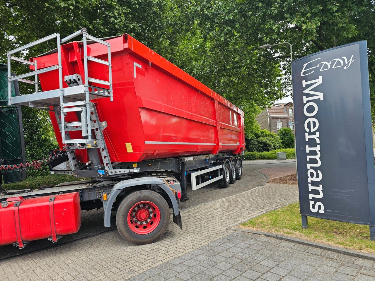 Schmitz Cargobull SGF*S3 Hardox Mulde 55 m3 - 翻斗半拖车:图1 Schmitz Cargobull SGF*S3 Hardox Mulde 55 m3 - 翻斗半拖车:图1