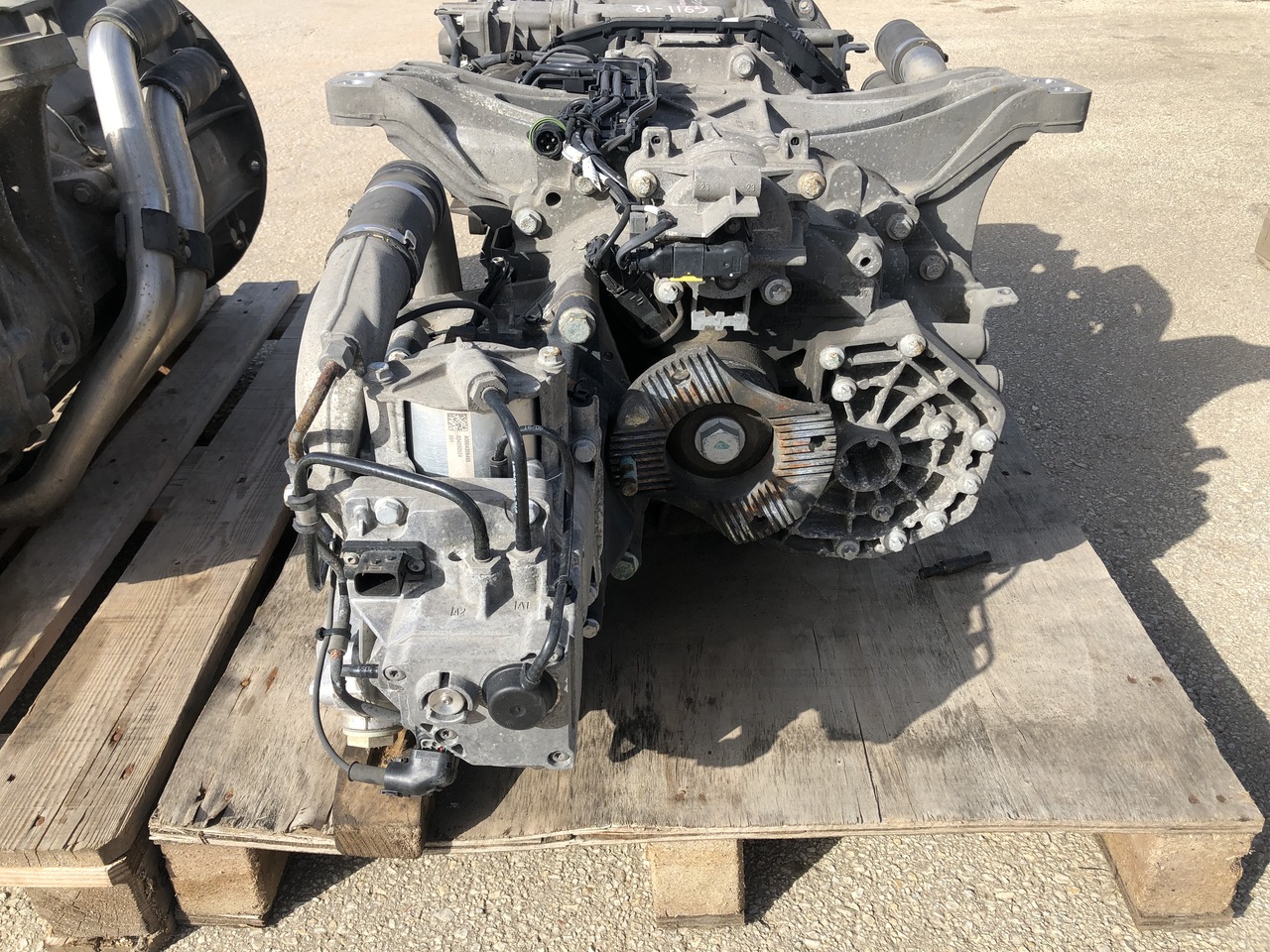 GEARBOX G211-12 ZKL RETARDER ACTROS MP4 (AVAILABLE 2PCS) - 变速箱 适用于 卡车:图5 GEARBOX G211-12 ZKL RETARDER ACTROS MP4 (AVAILABLE 2PCS) - 变速箱 适用于 卡车:图5