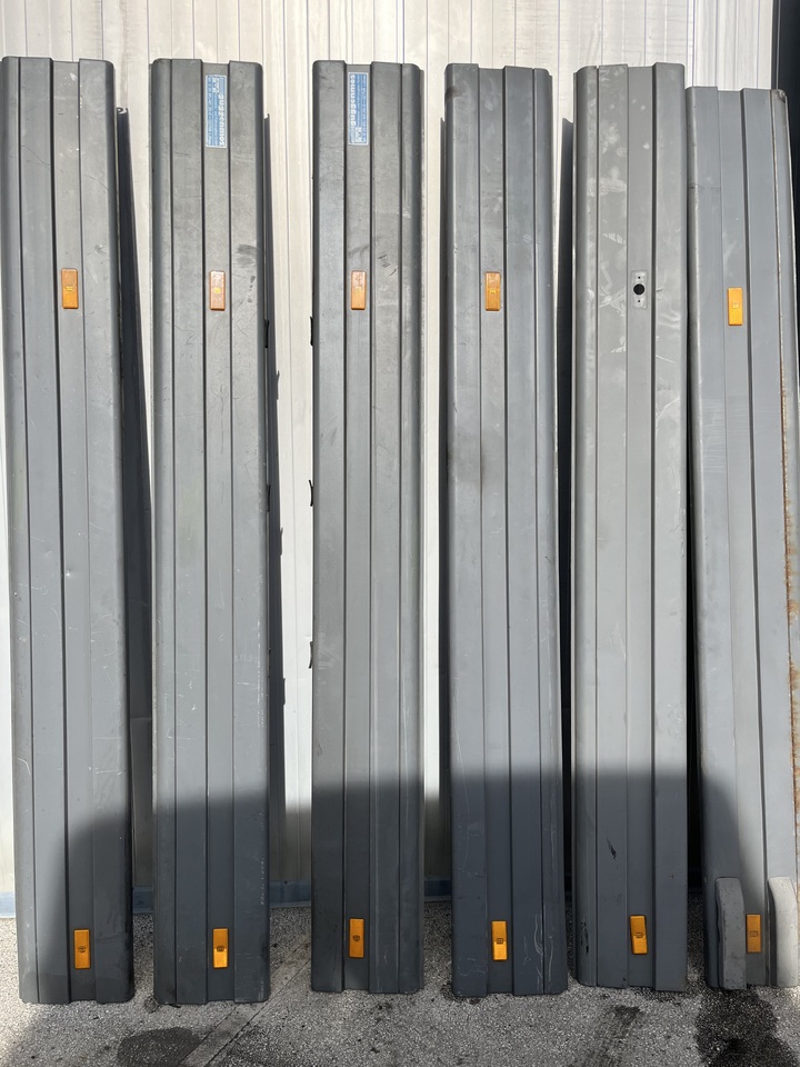 LATERAL UNDERRUN PROTECTION,PROTECTIVE RAIL,SIDE PANELLING, LEFT AND RIGHT MERCEDES-BENZ ATEGO - 空气动力/ 扰流板 适用于 卡车:图2 LATERAL UNDERRUN PROTECTION,PROTECTIVE RAIL,SIDE PANELLING, LEFT AND RIGHT MERCEDES-BENZ ATEGO - 空气动力/ 扰流板 适用于 卡车:图2