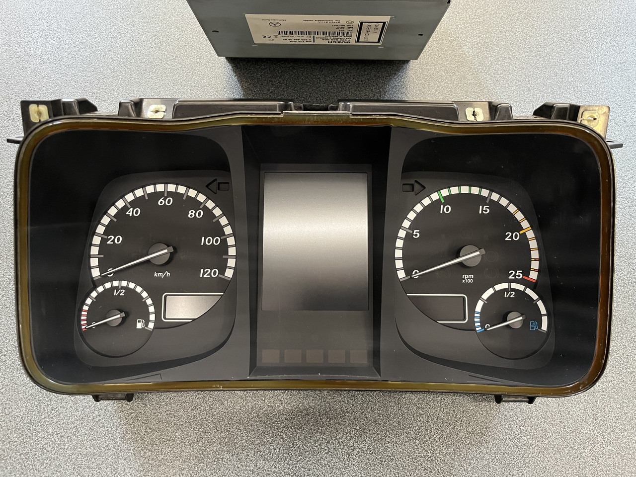 MERCEDES-BENZ ACTROS MP2-MP3-MP4 ELECTRONIC INSTRUMENT - 行车记录仪 适用于 卡车:图4 MERCEDES-BENZ ACTROS MP2-MP3-MP4 ELECTRONIC INSTRUMENT - 行车记录仪 适用于 卡车:图4