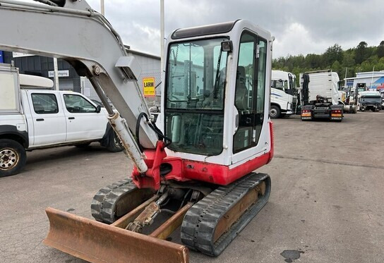 Takeuchi Take-Job TB135 - 小型挖掘机:图5 Takeuchi Take-Job TB135 - 小型挖掘机:图5