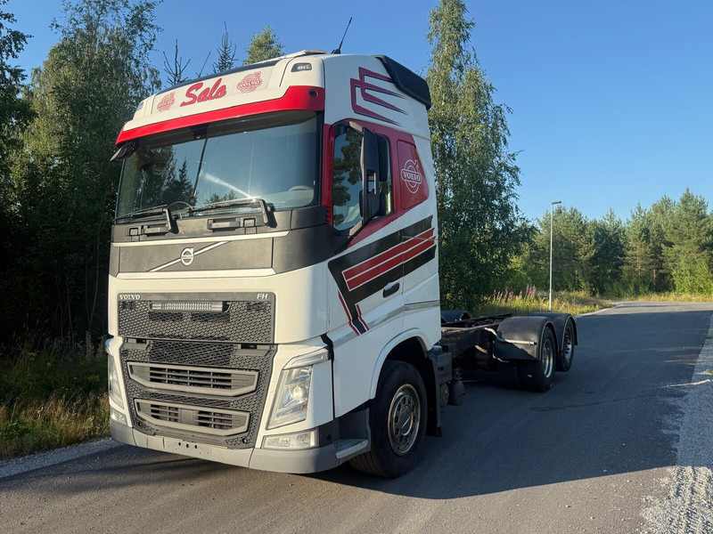Volvo FH460 Globe 2016 - 驾驶室底盘卡车:图1 Volvo FH460 Globe 2016 - 驾驶室底盘卡车:图1