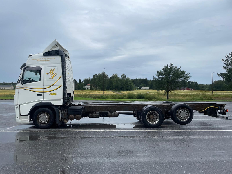 Volvo FH500 6x2 - 驾驶室底盘卡车:图2 Volvo FH500 6x2 - 驾驶室底盘卡车:图2