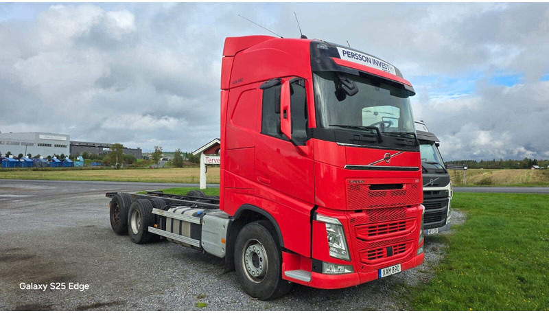 Volvo FH540 2019 - 驾驶室底盘卡车:图2 Volvo FH540 2019 - 驾驶室底盘卡车:图2