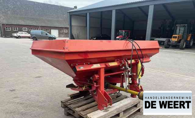 Lely centerliner stooier , front aandrijving - 肥料撒施机:图1 Lely centerliner stooier , front aandrijving - 肥料撒施机:图1