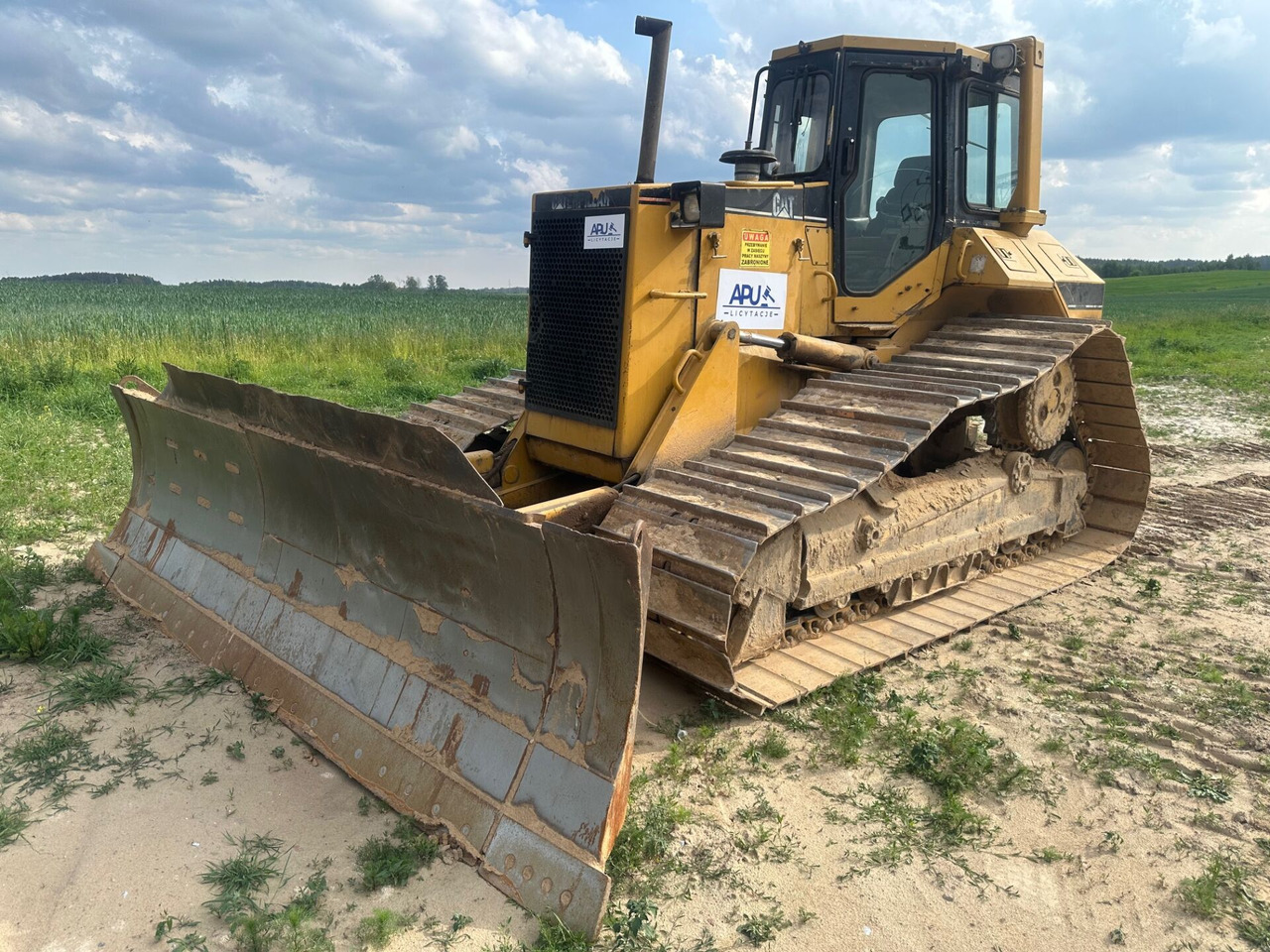 Caterpillar D6M LGP - 推土机:图1 Caterpillar D6M LGP - 推土机:图1