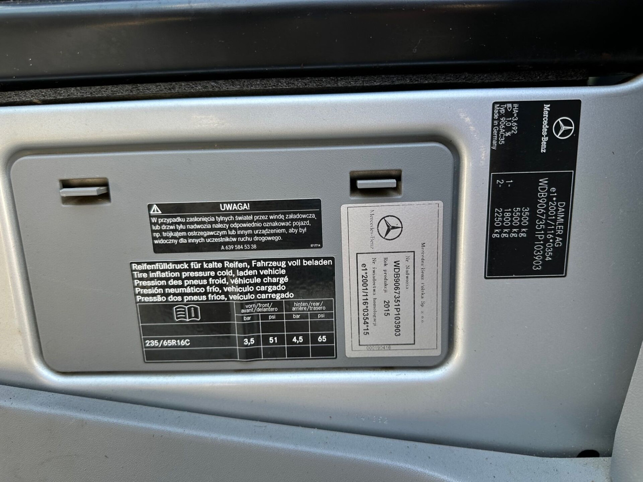 Meredes-Benz Sprinter 319 Bluetec 9 osobowy - 小型客车:图3 Meredes-Benz Sprinter 319 Bluetec 9 osobowy - 小型客车:图3