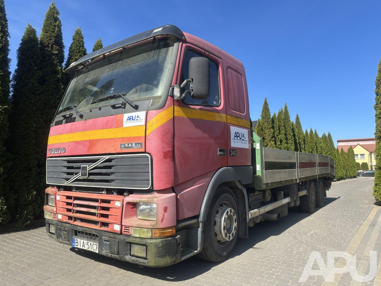 Volvo FH12 340 LAWETA - 拖吊车:图2 Volvo FH12 340 LAWETA - 拖吊车:图2