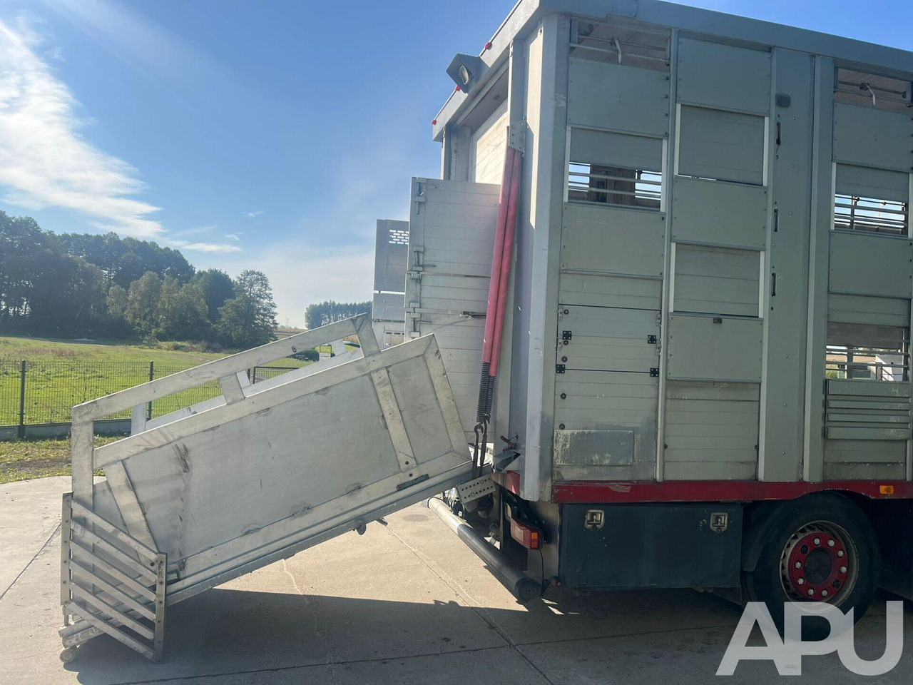 Volvo Fm 410 DO PRZEWOZU BYDŁA 租赁 Volvo Fm 410 DO PRZEWOZU BYDŁA：图12