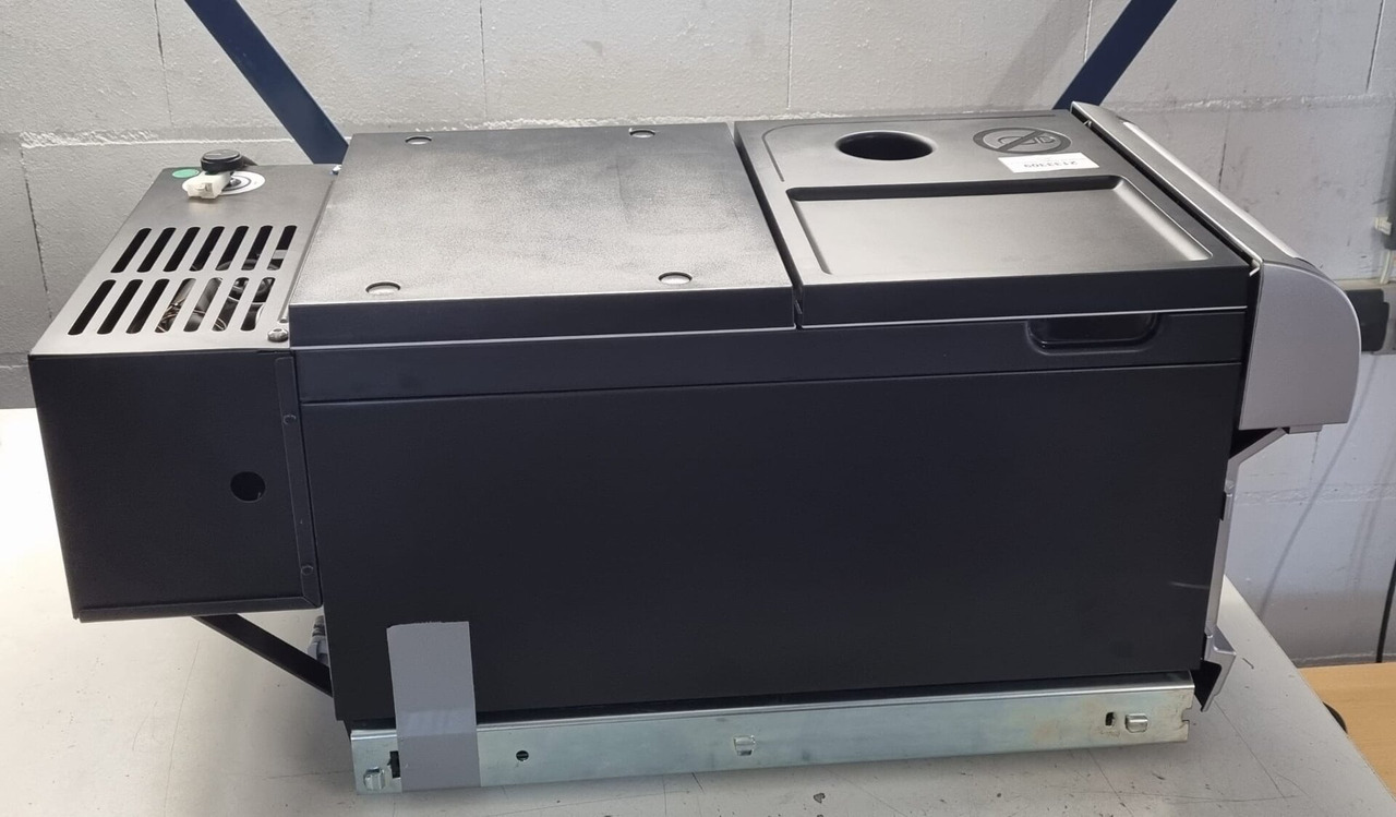 FRIGIDER DAF XF EURO 6 KOELBOX 40 LTR 2133309 - 驾驶室和内部 适用于 卡车:图5 FRIGIDER DAF XF EURO 6 KOELBOX 40 LTR 2133309 - 驾驶室和内部 适用于 卡车:图5