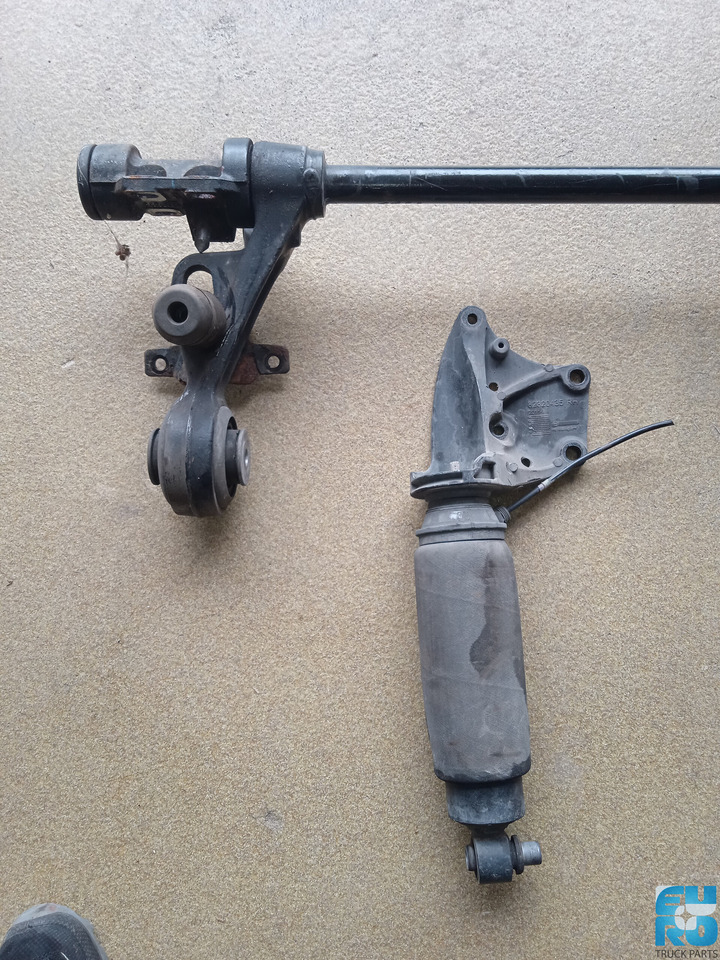 RENAULT TRUCK T CABINE STABILISATOR >2014 GEBRUIKT 7421874554U - 防滚杆 适用于 卡车:图3 RENAULT TRUCK T CABINE STABILISATOR >2014 GEBRUIKT 7421874554U - 防滚杆 适用于 卡车:图3