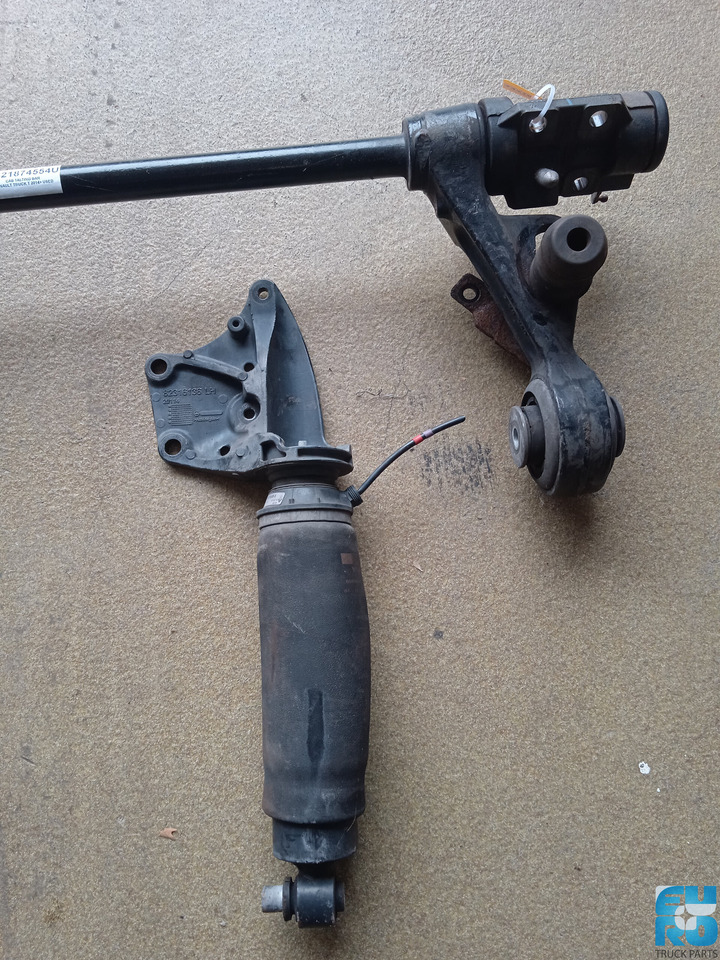 RENAULT TRUCK T CABINE STABILISATOR >2014 GEBRUIKT 7421874554U - 防滚杆 适用于 卡车:图2 RENAULT TRUCK T CABINE STABILISATOR >2014 GEBRUIKT 7421874554U - 防滚杆 适用于 卡车:图2