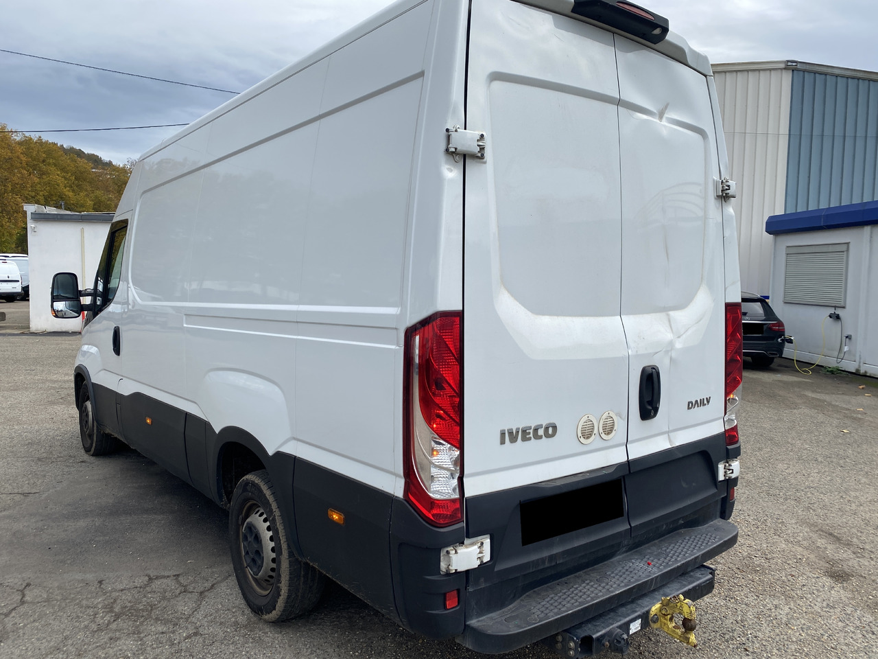 IVECO DAILY 35S18 - 无侧窗厢式货车:图4 IVECO DAILY 35S18 - 无侧窗厢式货车:图4