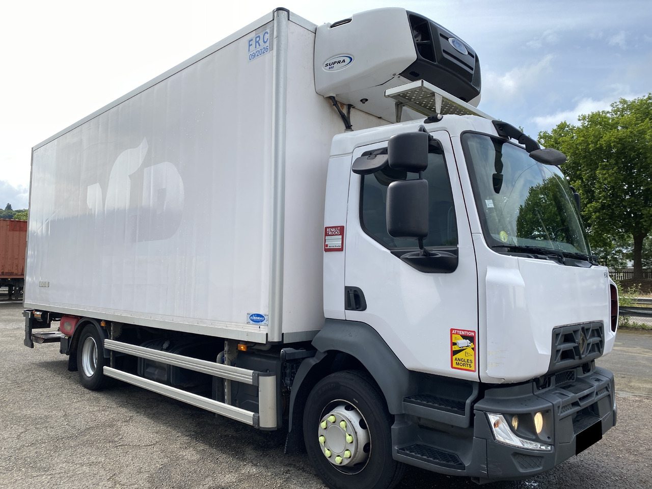 RENAULT D16 - 冷藏车:图1 RENAULT D16 - 冷藏车:图1