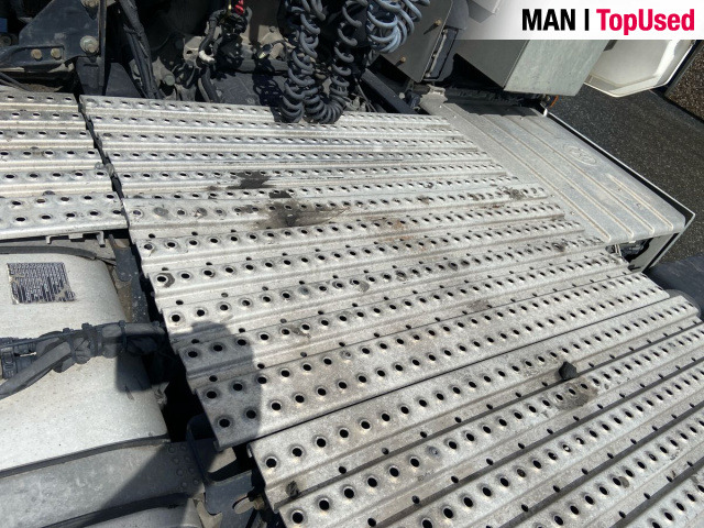 MAN TGX 26.470 6x2/2 BL SA - 牵引车:图4 MAN TGX 26.470 6x2/2 BL SA - 牵引车:图4