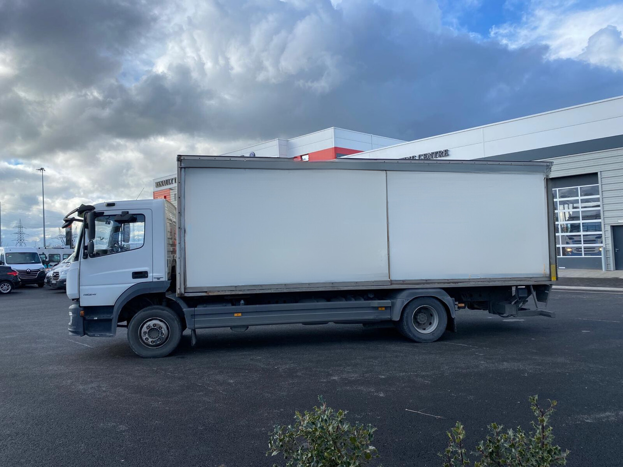 2014 Mercedes Atego 1524 - 厢式卡车:图4 2014 Mercedes Atego 1524 - 厢式卡车:图4