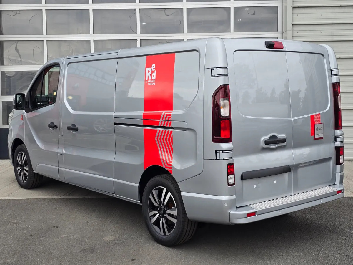 2025 Renault Trafic Exclusive 170BHP Auto - 无侧窗厢式货车:图4 2025 Renault Trafic Exclusive 170BHP Auto - 无侧窗厢式货车:图4