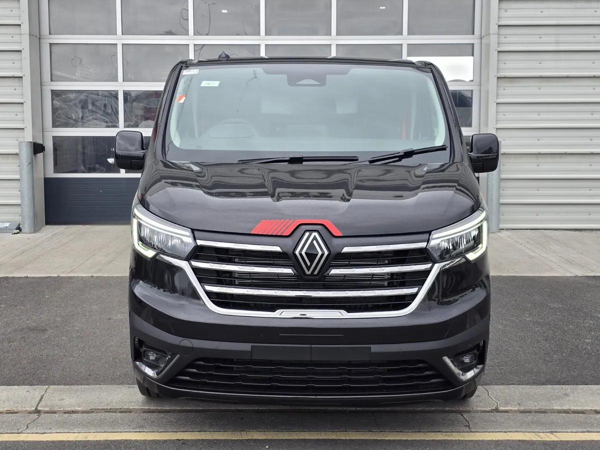 NEW Renault Trafic Exclusive 170BHP/150BHP Manual Black - 无侧窗厢式货车:图3 NEW Renault Trafic Exclusive 170BHP/150BHP Manual Black - 无侧窗厢式货车:图3