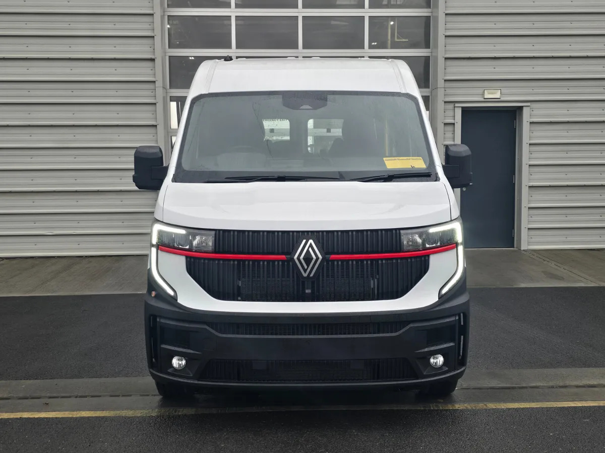 New Renault Master Trabus - 小型巴士, 小型客车:图2 New Renault Master Trabus - 小型巴士, 小型客车:图2
