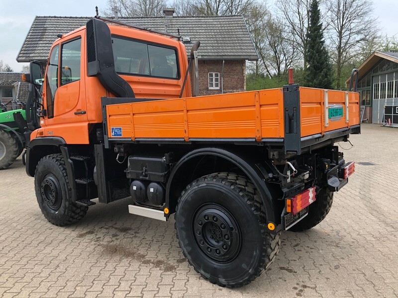 Mercedes-Benz Unimog U400 - 栏板式/ 平板卡车, 市政/ 专用车辆:图2 Mercedes-Benz Unimog U400 - 栏板式/ 平板卡车, 市政/ 专用车辆:图2