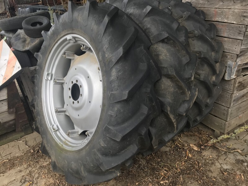 Stel wielen 14.9R38 Pirelli - 车轮 适用于 农业机械:图1 Stel wielen 14.9R38 Pirelli - 车轮 适用于 农业机械:图1